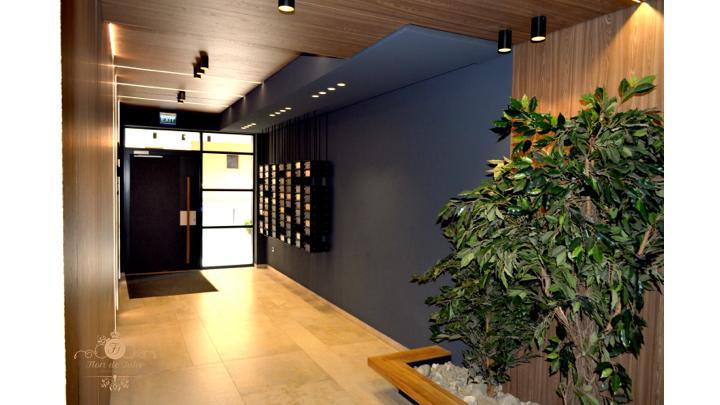 Flori De Iulie Apartamente Braşov Exteriör bild